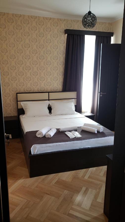 Family Guest House Tbilisi Ngoại thất bức ảnh