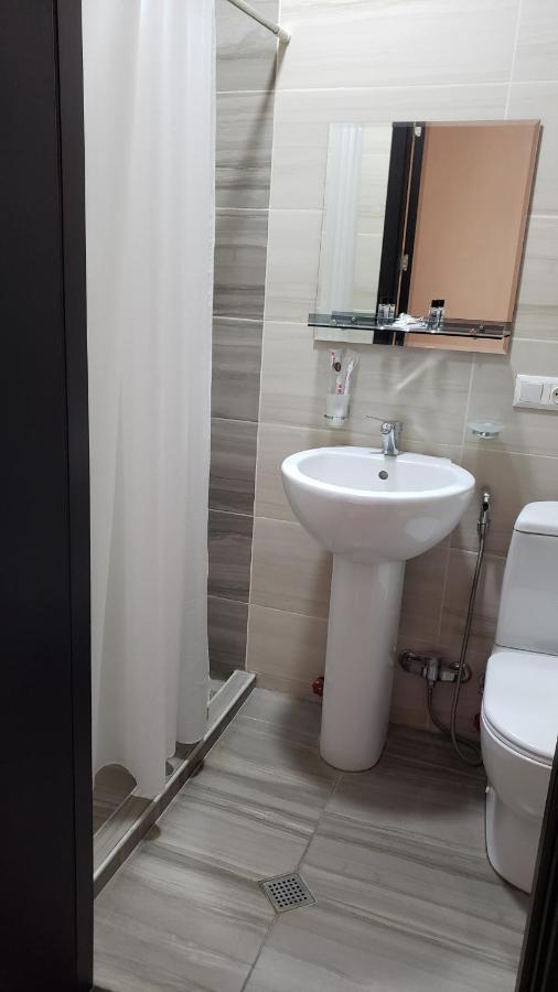 Family Guest House Tbilisi Ngoại thất bức ảnh