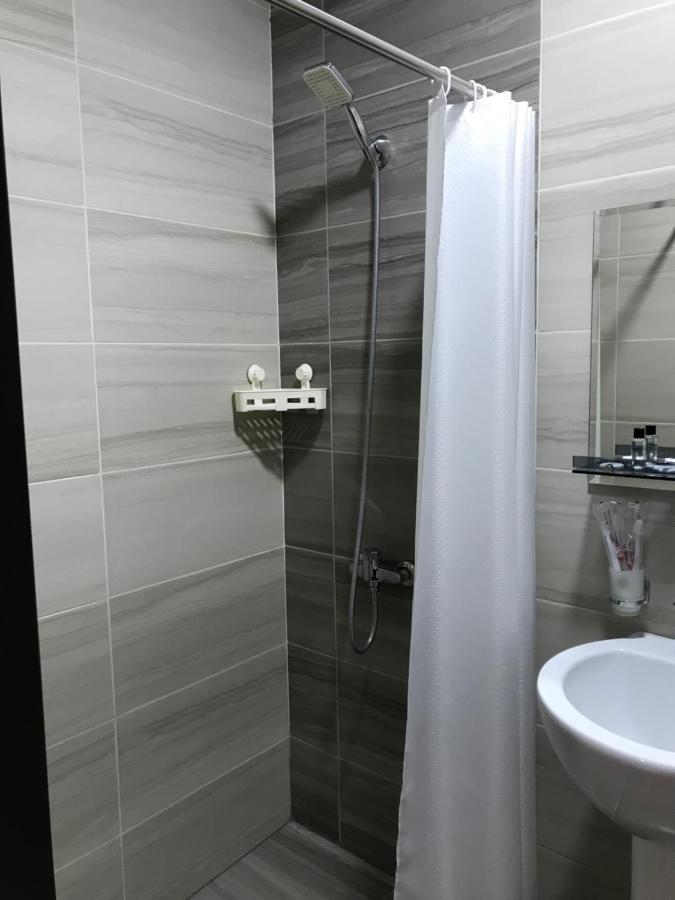 Family Guest House Tbilisi Ngoại thất bức ảnh